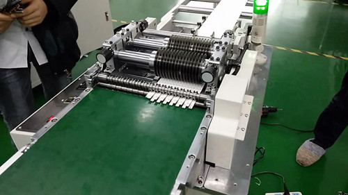 cutting pcb machine