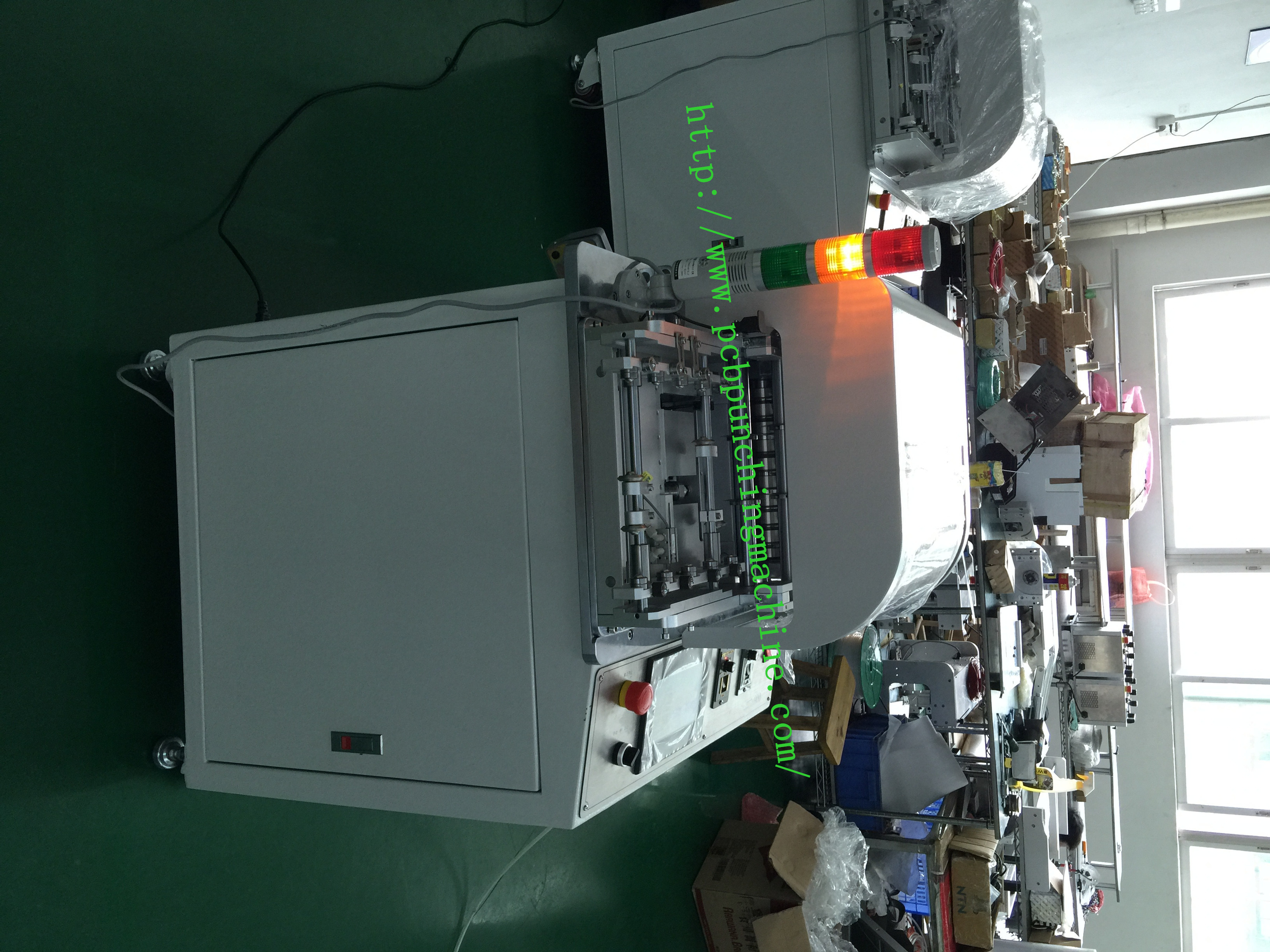 1.2M LED aluminum plate pcb singulation machine / LED light bar pcb singulation machine is not deformation