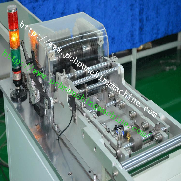 Six knives PCB singulation machine / twice depaneling machine / LED light bar PCB singulation machine